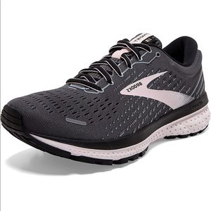 Brooks women’s Ghost 13 Size 10 Black/Hushed Violet